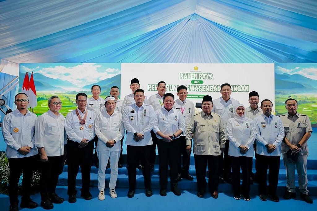 Wajo Masuk 10 Besar Nasional Produksi Beras, Andi Rosman Terima Penghargaan Presiden